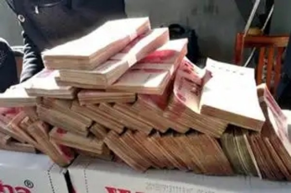 湖南永雄突然停业179名员工被带走,凸显催收行业监管紧迫性